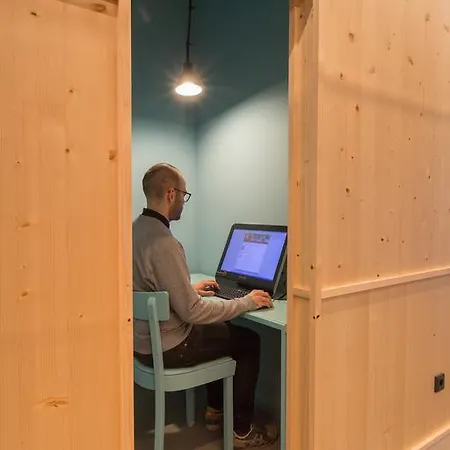 Meininger Hauptbahnhof 3*