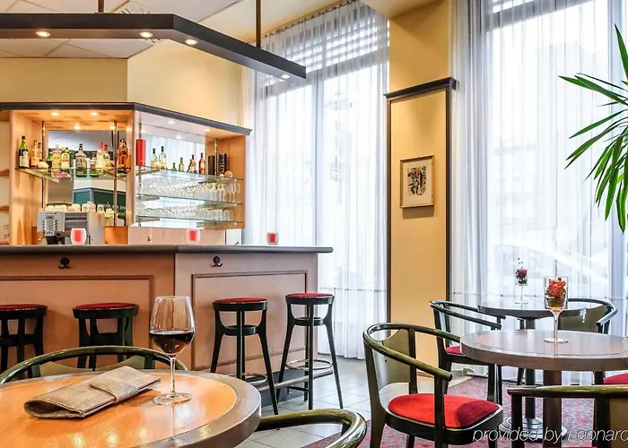 Meininger Hauptbahnhof 3*