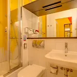 Hotel Meininger Hauptbahnhof 3*