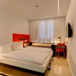 Meininger Hauptbahnhof Hotel