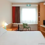Meininger Hauptbahnhof Hotel 3*