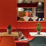 Hotel Meininger Hauptbahnhof 3*