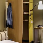 Hotel Meininger Hauptbahnhof 3*