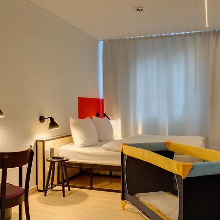 Meininger Hauptbahnhof Lipsia