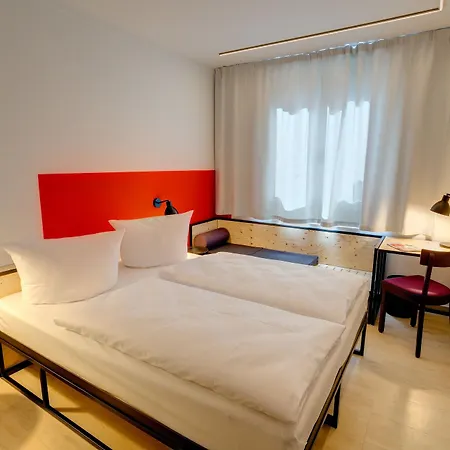 Meininger Hauptbahnhof Leipzig