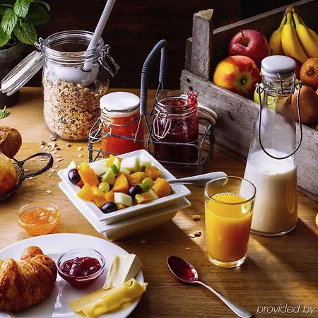 Meininger Hauptbahnhof Leipzig