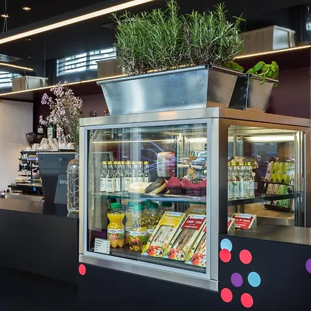 Meininger Hauptbahnhof Lipsia