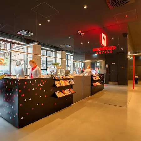 Meininger Hauptbahnhof Отель Лейпциг