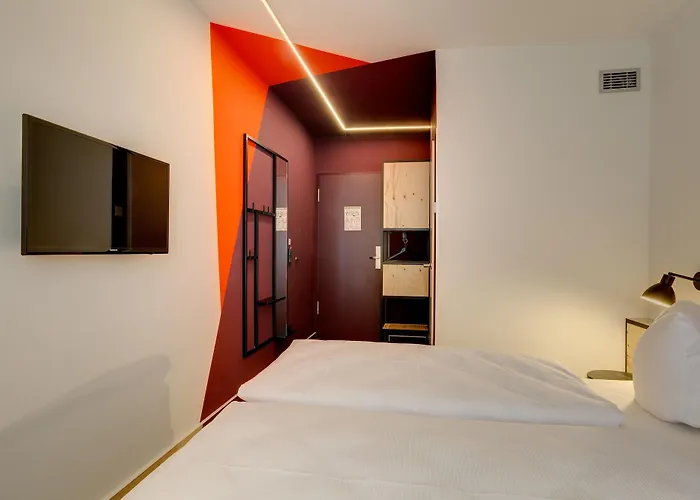 Hotell Meininger Hauptbahnhof 3*