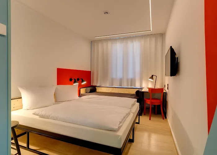 Meininger Hauptbahnhof Hotell