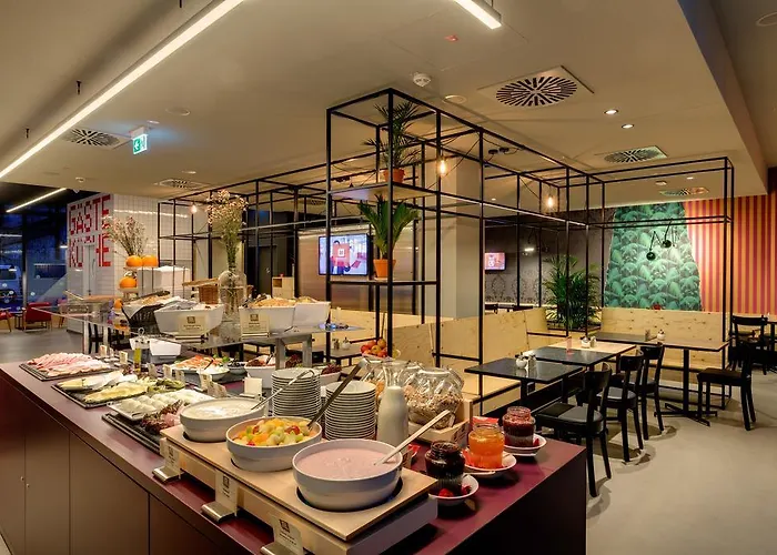 Hotell Meininger Hauptbahnhof 3*