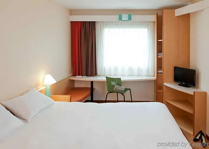 Meininger Hauptbahnhof Hotell 3*