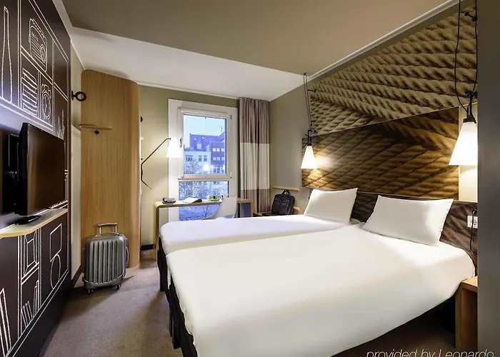 Hotell Meininger Hauptbahnhof 3*