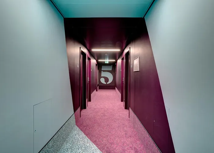 Meininger Hauptbahnhof Hotell